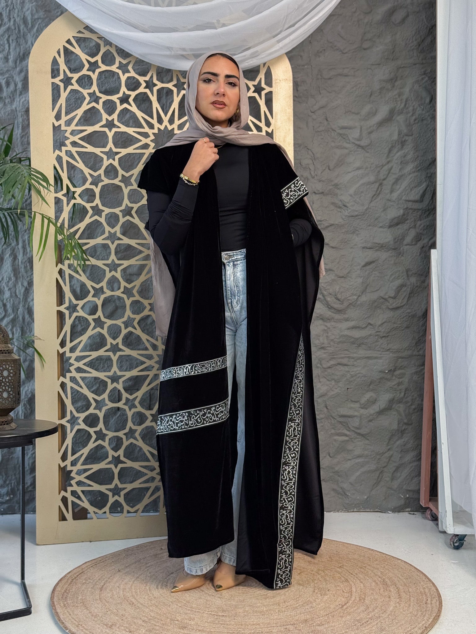 Elegant Arabic shawl