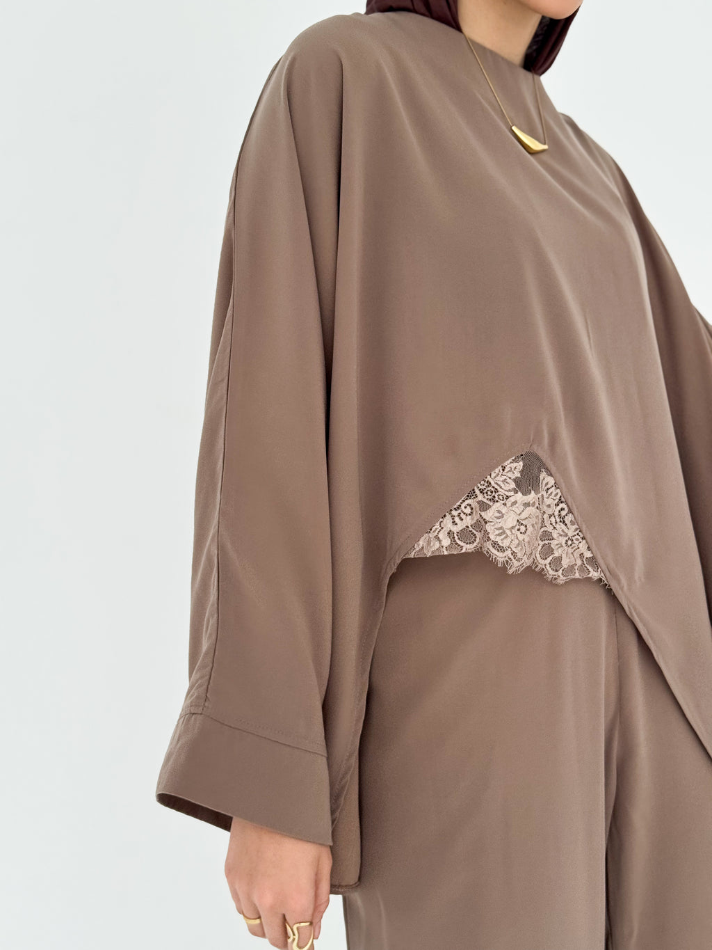 Elegant Women’s Lace-Detail Set