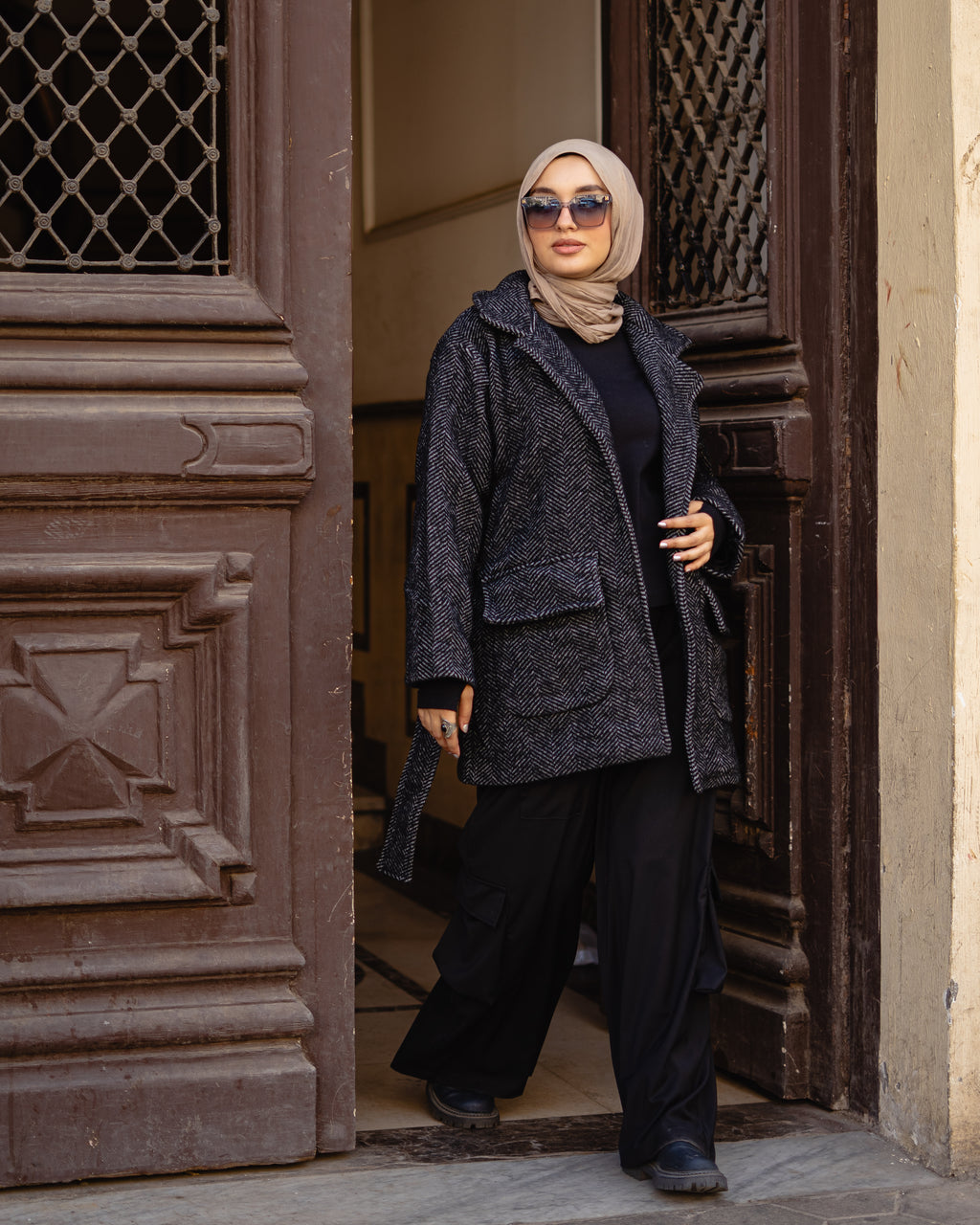 Wool jacket with revere collar