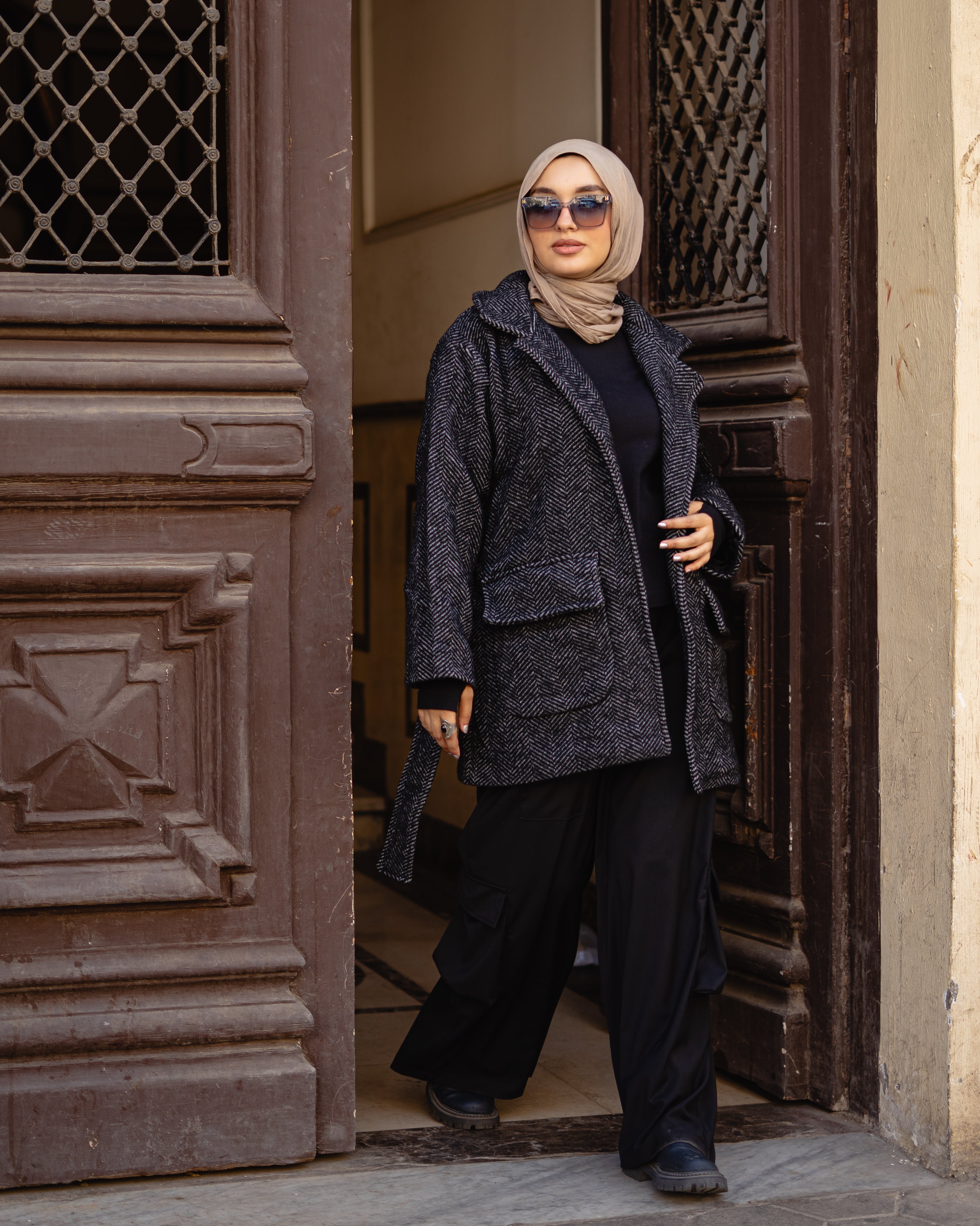 Wool jacket with revere collar