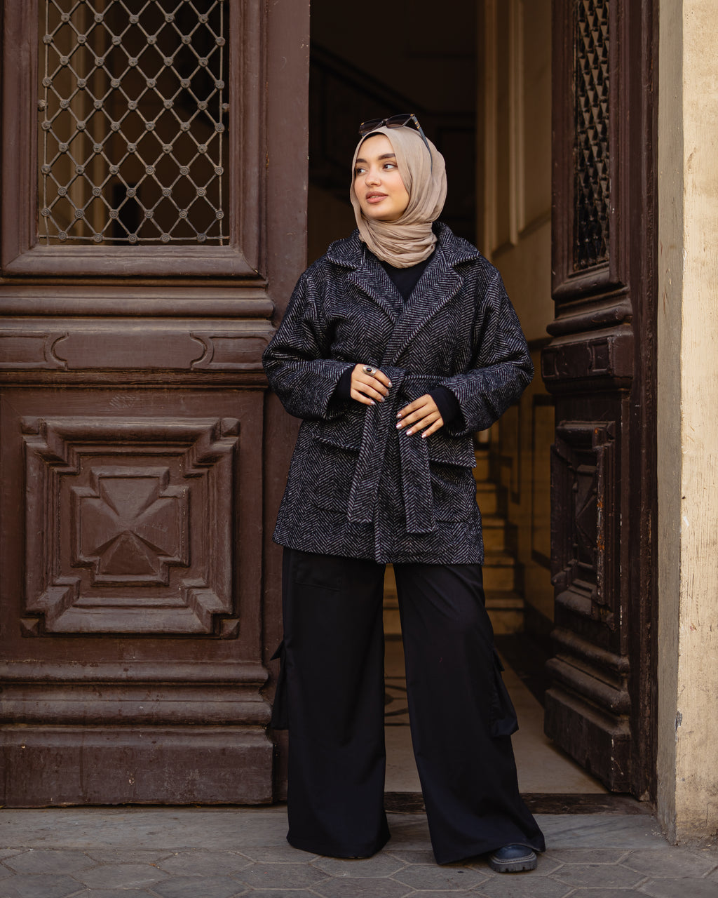 Wool jacket with revere collar